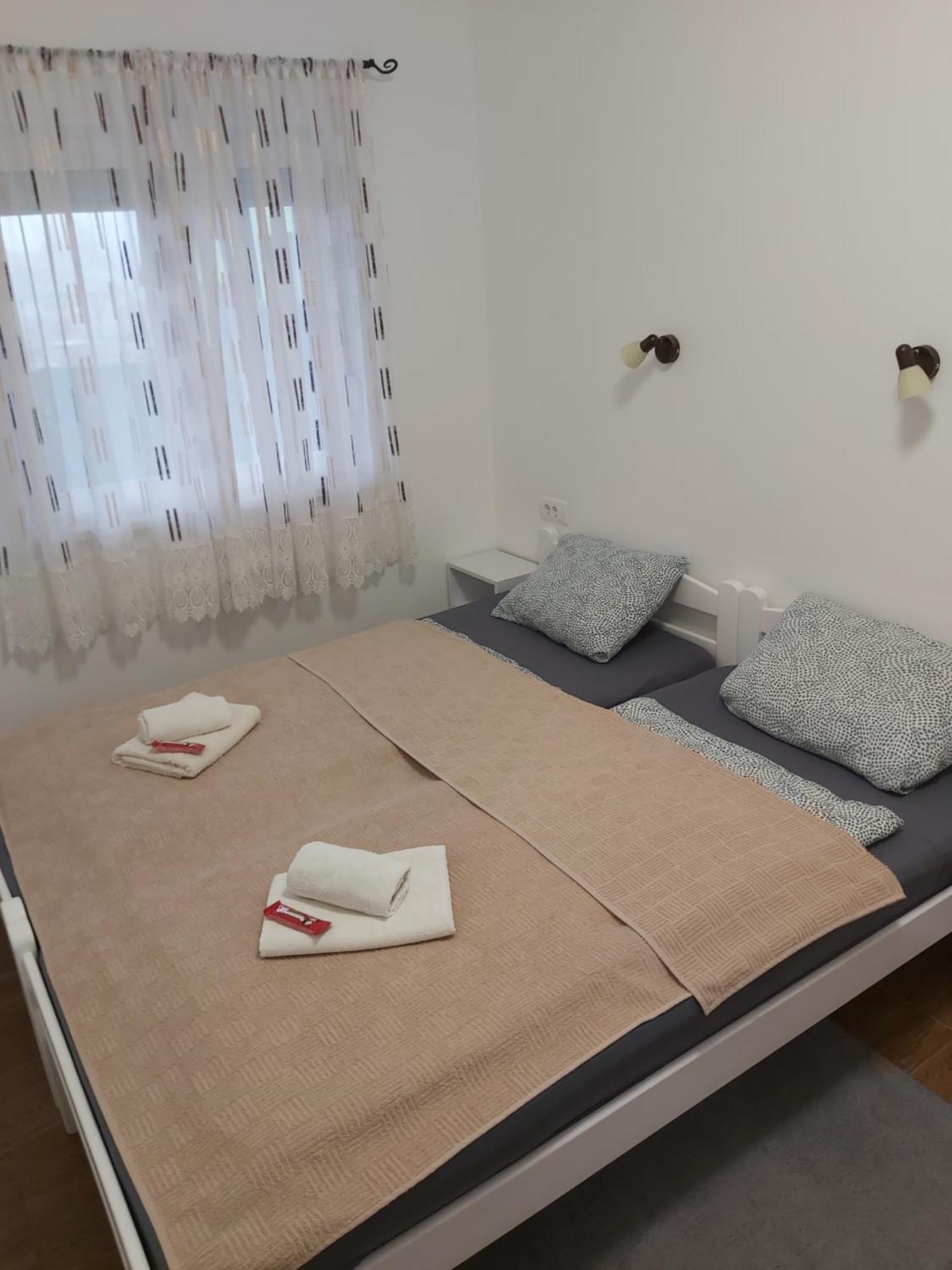Filigran Aparthotel ปาลิช ภายนอก รูปภาพ